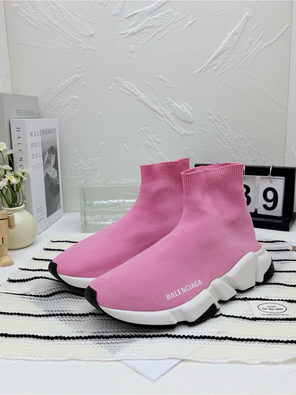 🚩steal Balenciaga Pink Sock Sneakers with White-Grey Sole